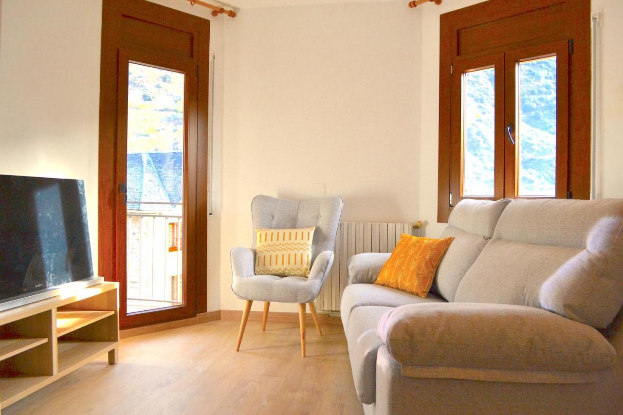 אסטרי ד'אנאו Apartament Comfortable Amb Vistes I Centric By Rural D'Aneu מראה חיצוני תמונה